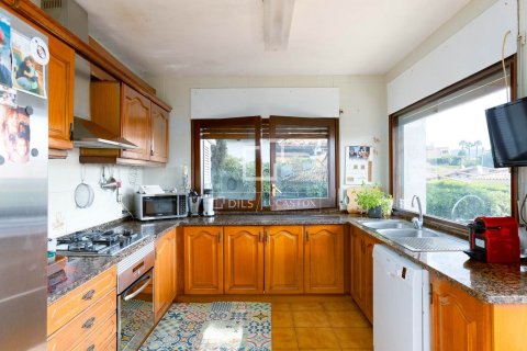 Villa for sale in Vilassar de Dalt, Barcelona, Spain 4 bedrooms, 252 sq.m. No. 150375 - photo 15