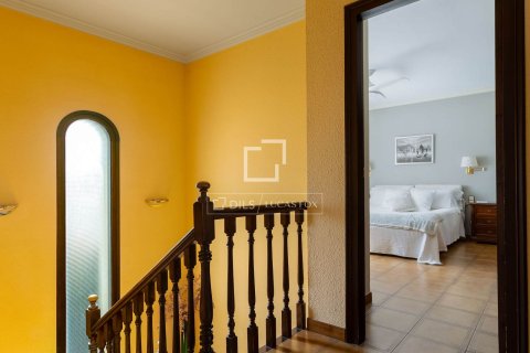 Villa for sale in Vilassar de Dalt, Barcelona, Spain 4 bedrooms, 252 sq.m. No. 150375 - photo 19