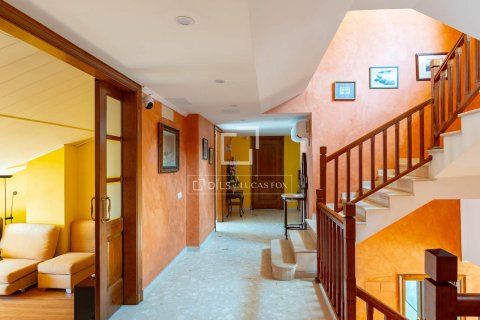 Villa for sale in Tiana, Barcelona, Spain 9 bedrooms, 767 sq.m. No. 150376 - photo 11