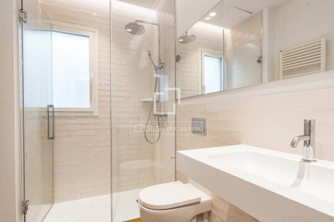 Penthouse à vendre à Barcelona, Espagne, 2 chambres, 112 m2 No. 150372 - photo 23