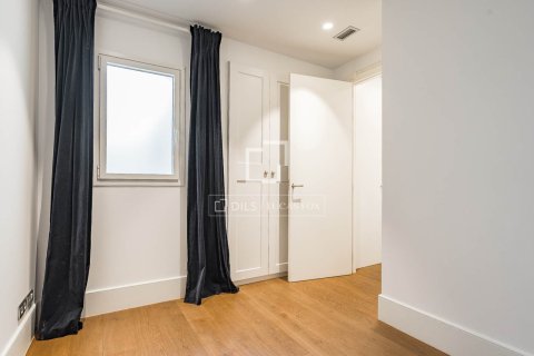 Penthouse à vendre à Barcelona, Espagne, 2 chambres, 112 m2 No. 150372 - photo 28