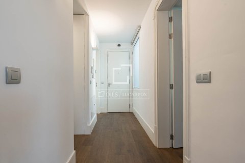 Penthouse à vendre à Barcelona, Espagne, 2 chambres, 112 m2 No. 150372 - photo 26