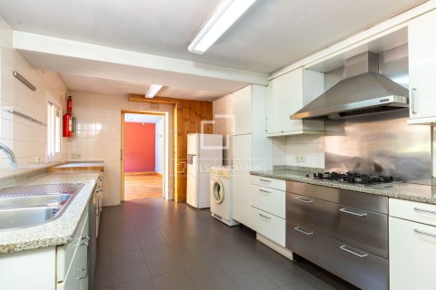 Сasa en venta en Esplugues de Llobregat, Barcelona, España 5 dormitorios, 643 m2 No. 150373 - foto 22