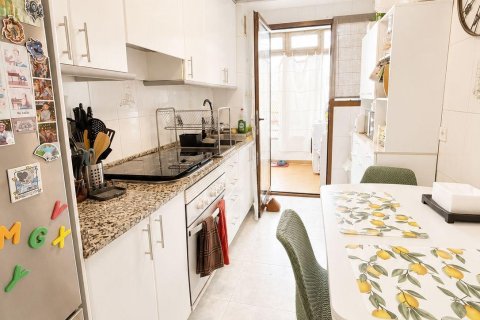 Продажа квартиры в Пальма-де-Майорка, Майорка, Испания 3 спальни, 91м2 №188055 - фото 10