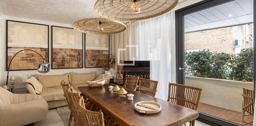 Lägenhet i Barcelona, Spanien 3 sovrum, 91 kvm. Nr. 161466