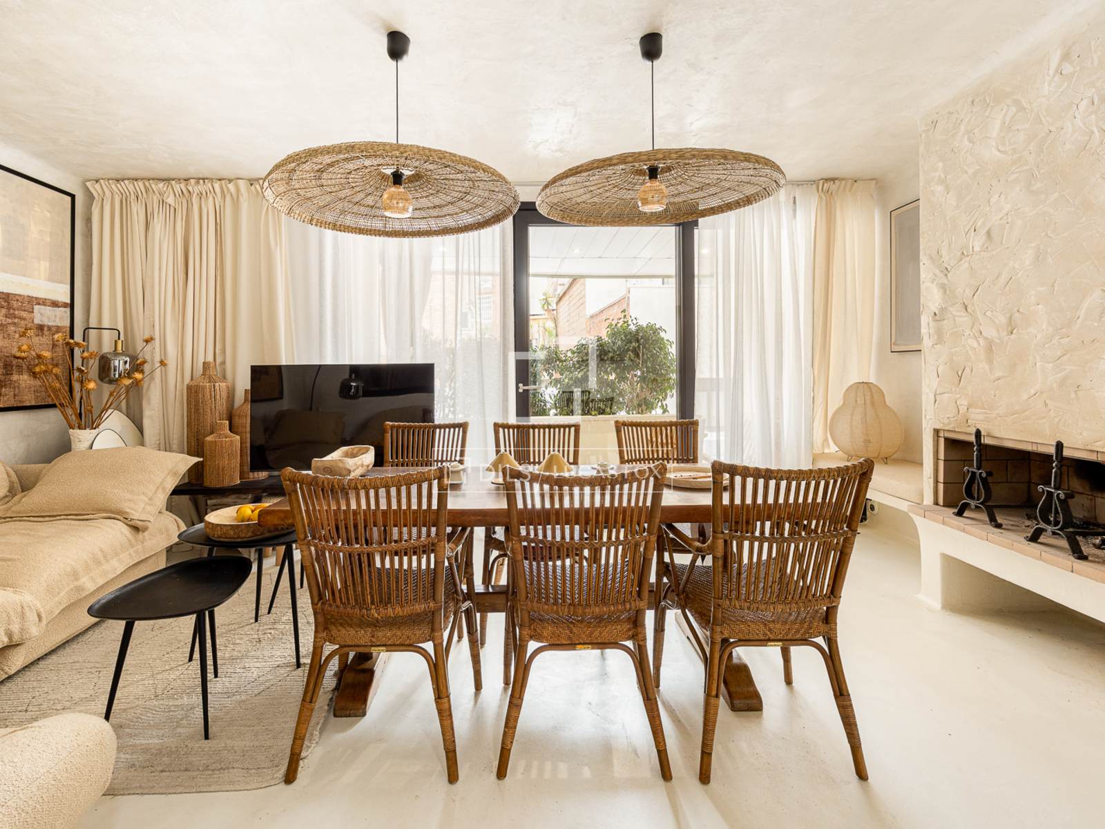 Apartment à Barcelona, Espagne 3 chambres, 91 m2 No. 161466