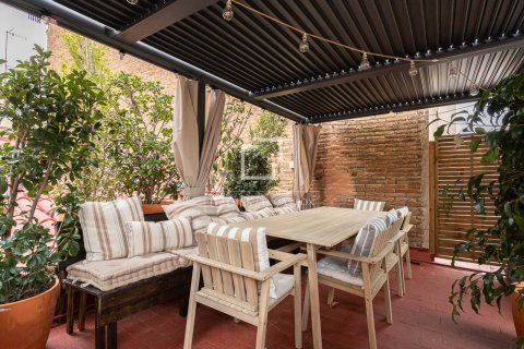 Lägenhet till salu i Barcelona, Spanien 3 sovrum, 91 kvm. Nr. 161466 - foto 30