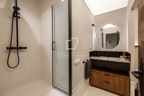 Lägenhet till salu i Barcelona, Spanien 3 sovrum, 91 kvm. Nr. 161466 - foto 16