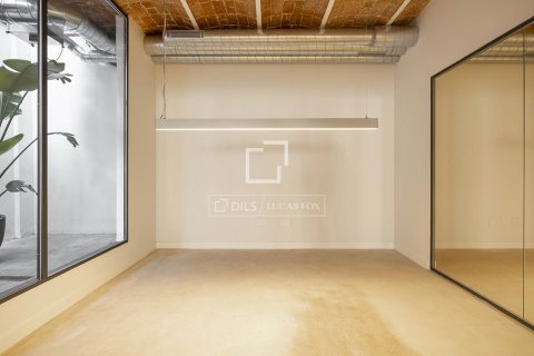 Lägenhet till salu i Barcelona, Spanien 200 kvm. Nr. 161462 - foto 16