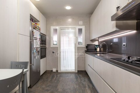 Apartment à vendre à Sant Just Desvern, Barcelona, Espagne, 4 chambres, 177 m2 No. 161464 - photo 20