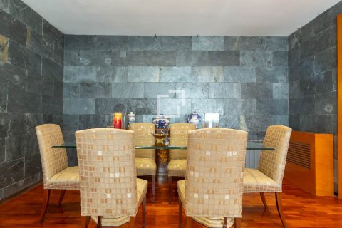 Apartment à vendre à Sant Just Desvern, Barcelona, Espagne, 4 chambres, 177 m2 No. 161464 - photo 18