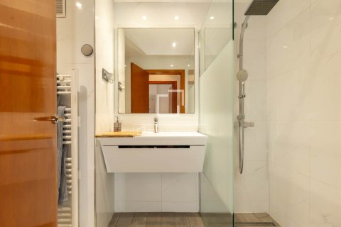 Apartment à vendre à Sant Just Desvern, Barcelona, Espagne, 4 chambres, 177 m2 No. 161464 - photo 28