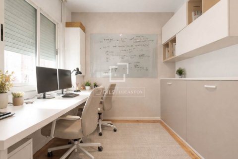 Apartment à vendre à Sant Just Desvern, Barcelona, Espagne, 4 chambres, 177 m2 No. 161464 - photo 3