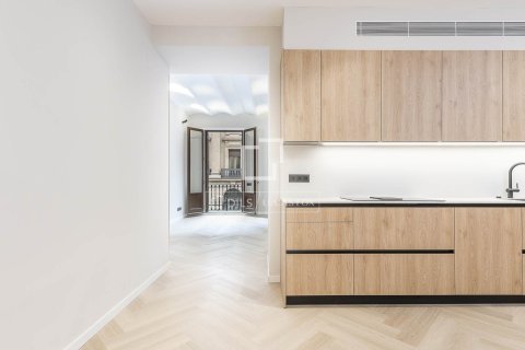 Lägenhet till salu i Barcelona, Spanien 3 sovrum, 118 kvm. Nr. 161467 - foto 10