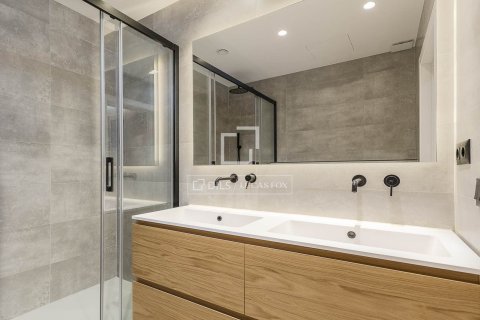 Lägenhet till salu i Barcelona, Spanien 3 sovrum, 118 kvm. Nr. 161467 - foto 24