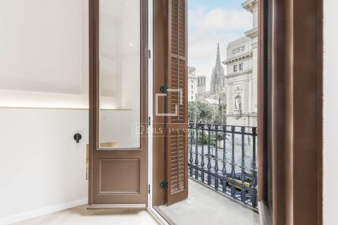 Lägenhet till salu i Barcelona, Spanien 3 sovrum, 118 kvm. Nr. 161467 - foto 4