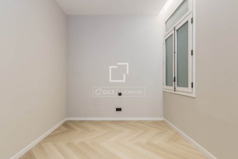 Lägenhet till salu i Barcelona, Spanien 3 sovrum, 118 kvm. Nr. 161467 - foto 25