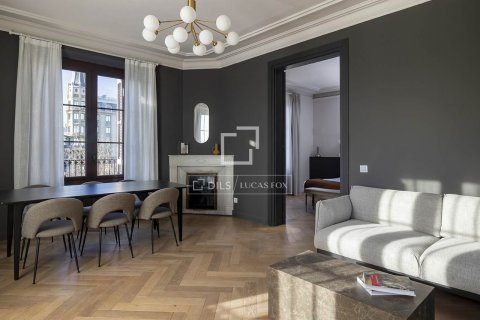 Lägenhet till salu i Barcelona, Spanien 2 sovrum, 114 kvm. Nr. 161463 - foto 3