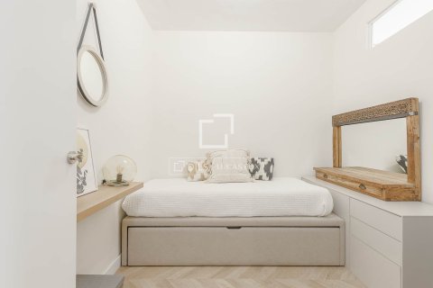 Lägenhet till salu i Barcelona, Spanien 2 sovrum, 80 kvm. Nr. 161468 - foto 19