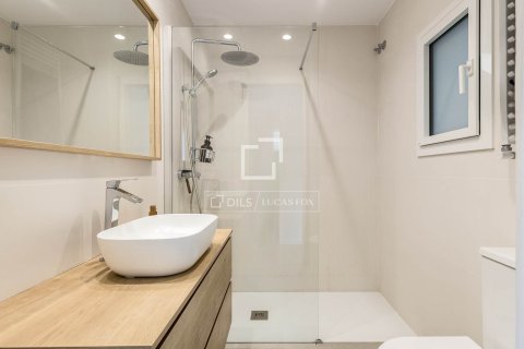 Lägenhet till salu i Barcelona, Spanien 2 sovrum, 80 kvm. Nr. 161468 - foto 7