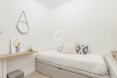 Lägenhet till salu i Barcelona, Spanien 2 sovrum, 80 kvm. Nr. 161468 - foto 21