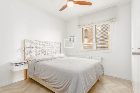 Lägenhet till salu i Barcelona, Spanien 2 sovrum, 80 kvm. Nr. 161468 - foto 9