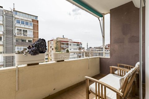 Lägenhet till salu i Barcelona, Spanien 2 sovrum, 80 kvm. Nr. 161468 - foto 28