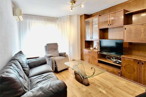 Apartamento en venta en Torrevieja, Alicante, España 4 dormitorios, 150 m2 No. 180455 - foto 3
