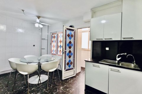 Apartamento en venta en Torrevieja, Alicante, España 4 dormitorios, 150 m2 No. 180455 - foto 9