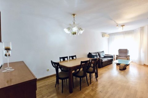 Apartamento en venta en Torrevieja, Alicante, España 4 dormitorios, 150 m2 No. 180455 - foto 5