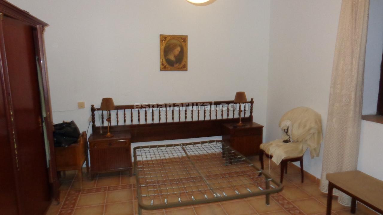 Hus i Tijola, Almeria, Spanien 5 sovrum, 200 kvm. Nr. 184064