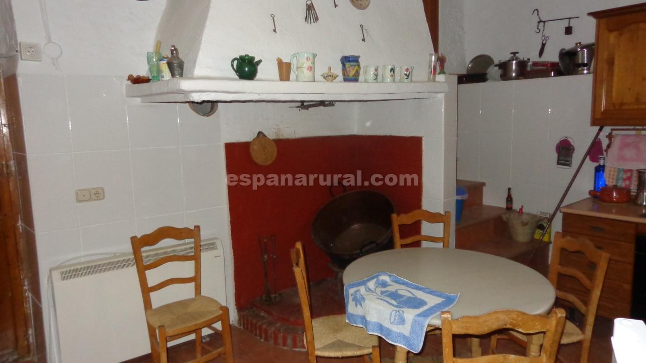 Hus i Tijola, Almeria, Spanien 5 sovrum, 200 kvm. Nr. 184064