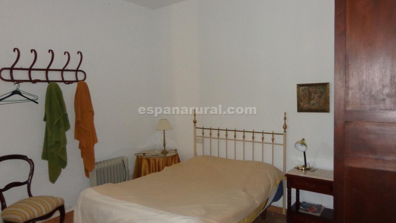 Hus i Tijola, Almeria, Spanien 5 sovrum, 200 kvm. Nr. 184064