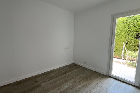 Villa en alquiler en Badia Blava, Mallorca, España 3 dormitorios, 175 m2 No. 140597 - foto 25