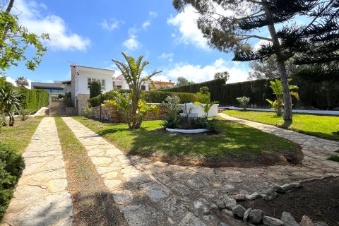 Villa en alquiler en Badia Blava, Mallorca, España 3 dormitorios, 175 m2 No. 140597 - foto 5