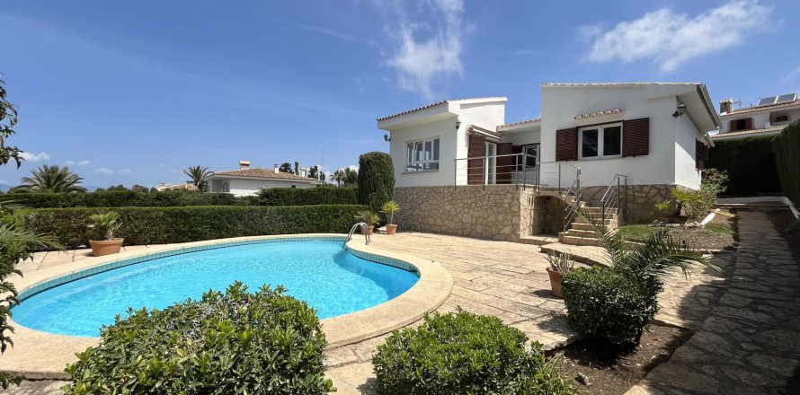 Villa en Badia Blava, Mallorca, España 3 dormitorios, 175 m2 No. 140597