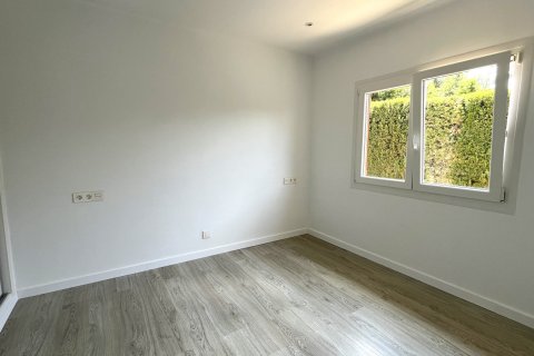 Villa en alquiler en Badia Blava, Mallorca, España 3 dormitorios, 175 m2 No. 140597 - foto 24