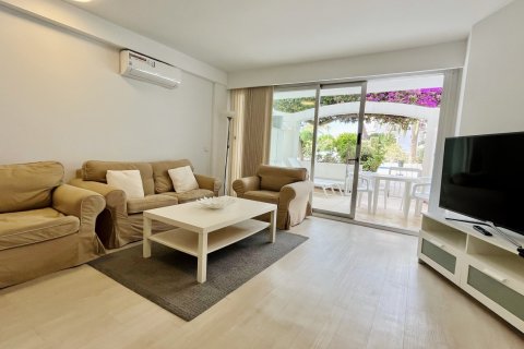 Apartament w Santa Ponsa, Mallorca, Hiszpania 2 sypialnie, 80 mkw. nr 140594 – zdjęcie 2