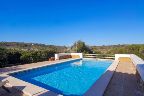 Villa for sale in Els Canutells, Menorca, Spain 4 bedrooms, 160 sq.m. No. 151132 - photo 2