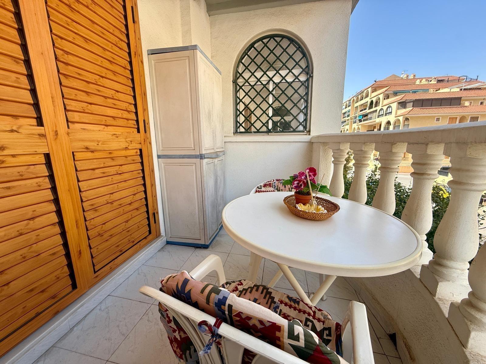 Appartamento a Torrevieja, Alicante, Spagna 1 camera da letto, 47 mq. N° 184298
