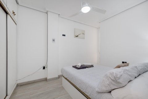 Apartament w Torrevieja, Alicante, Hiszpania 3 sypialnie, 92 mkw. nr 184297 – zdjęcie 13
