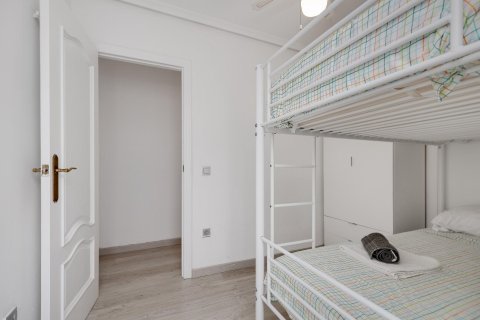 Apartament w Torrevieja, Alicante, Hiszpania 3 sypialnie, 92 mkw. nr 184297 – zdjęcie 19