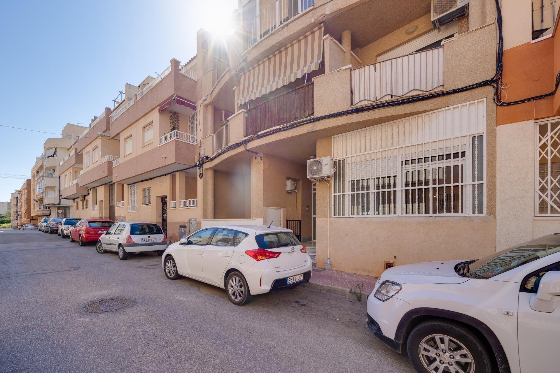 Lägenhet i Torrevieja, Alicante, Spanien 3 sovrum, 92 kvm. Nr. 184297