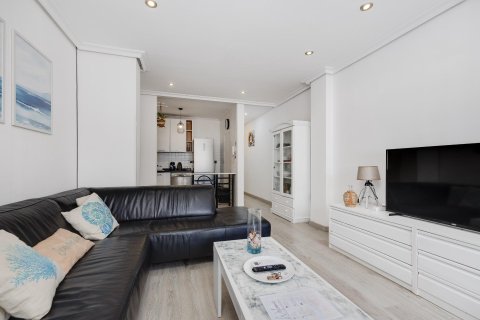 Apartament w Torrevieja, Alicante, Hiszpania 3 sypialnie, 92 mkw. nr 184297 – zdjęcie 10