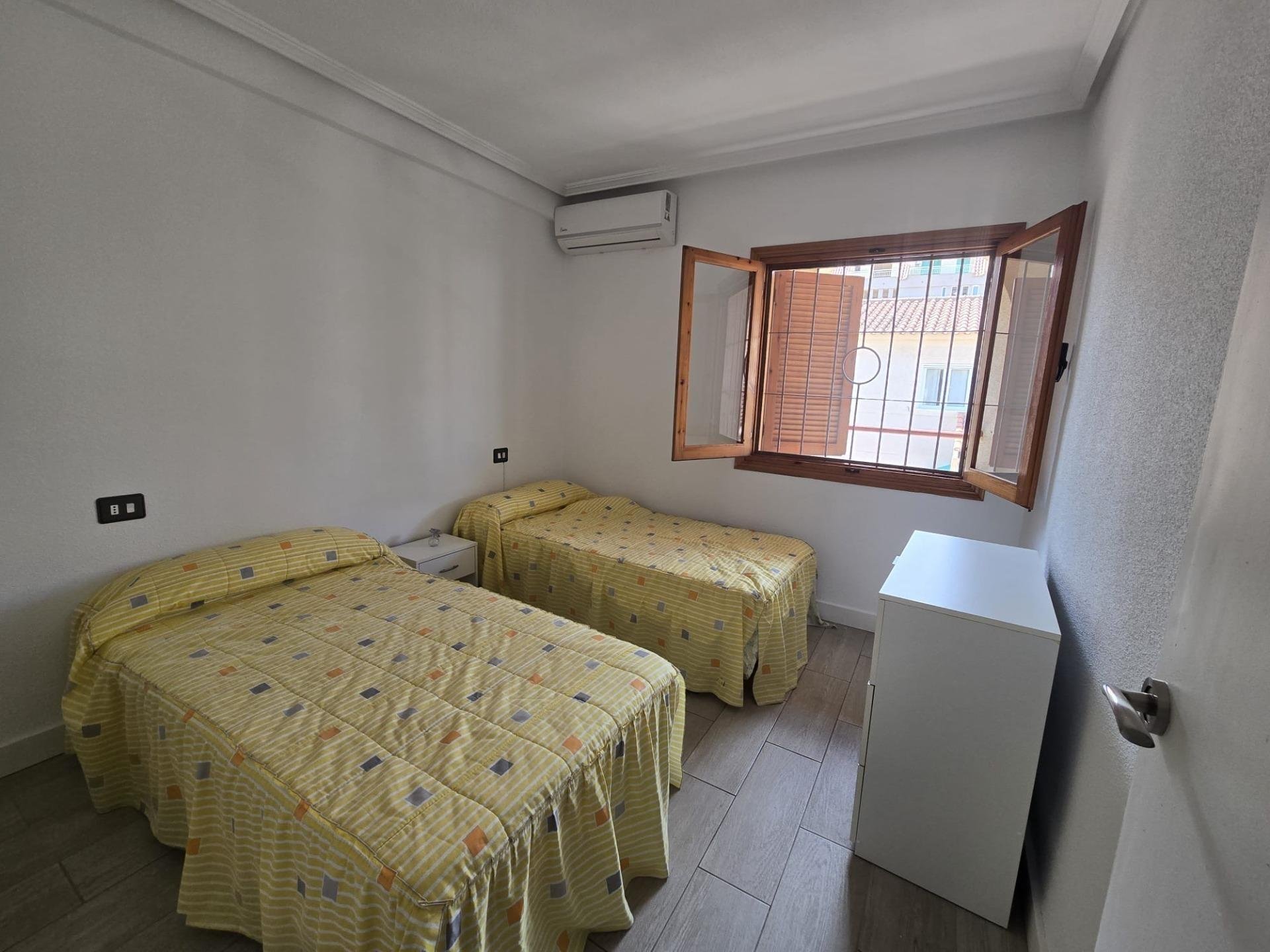 Appartamento a Torrevieja, Alicante, Spagna 1 camera da letto, 73 mq. N° 184301