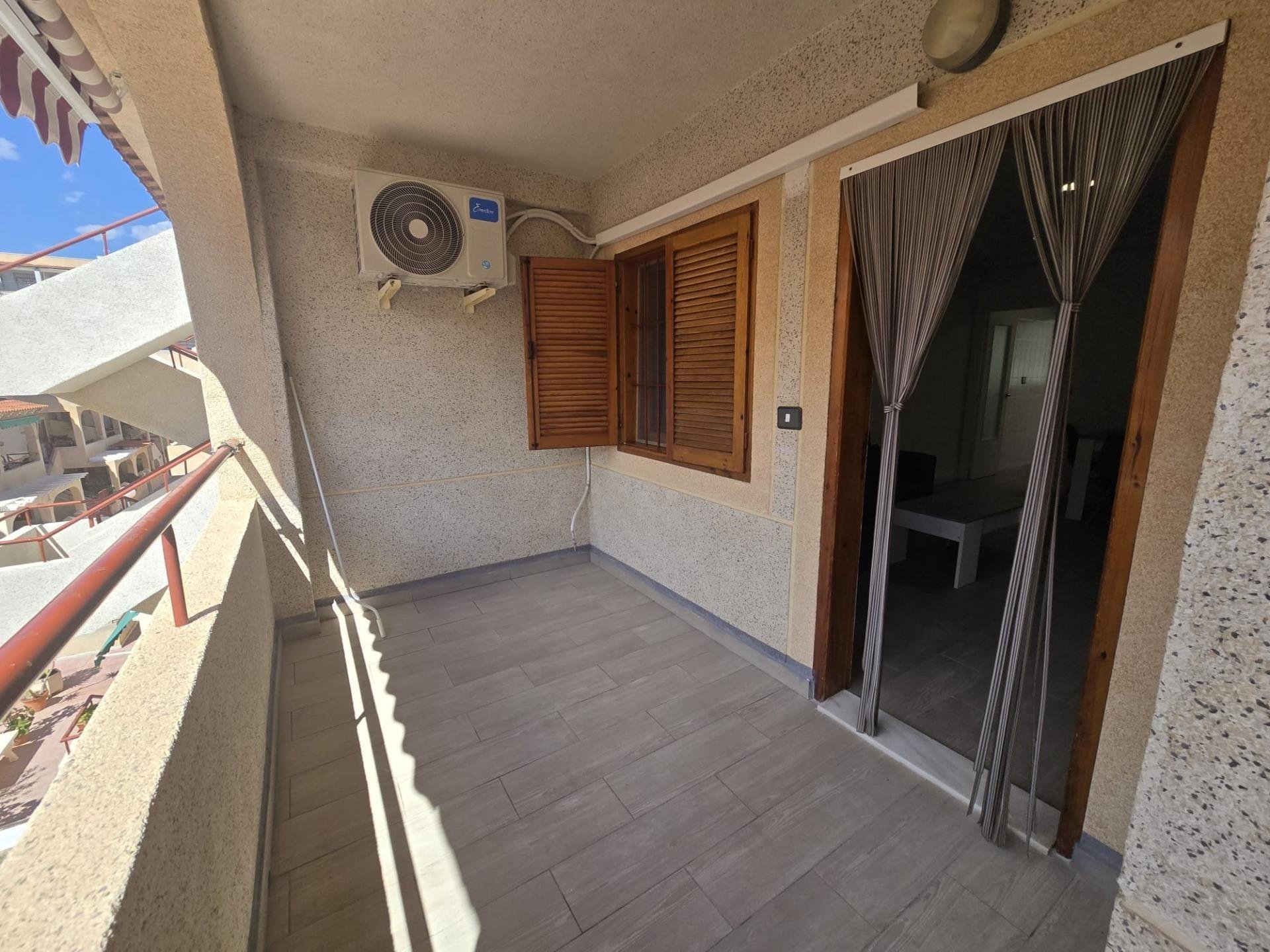 Appartamento a Torrevieja, Alicante, Spagna 1 camera da letto, 73 mq. N° 184301