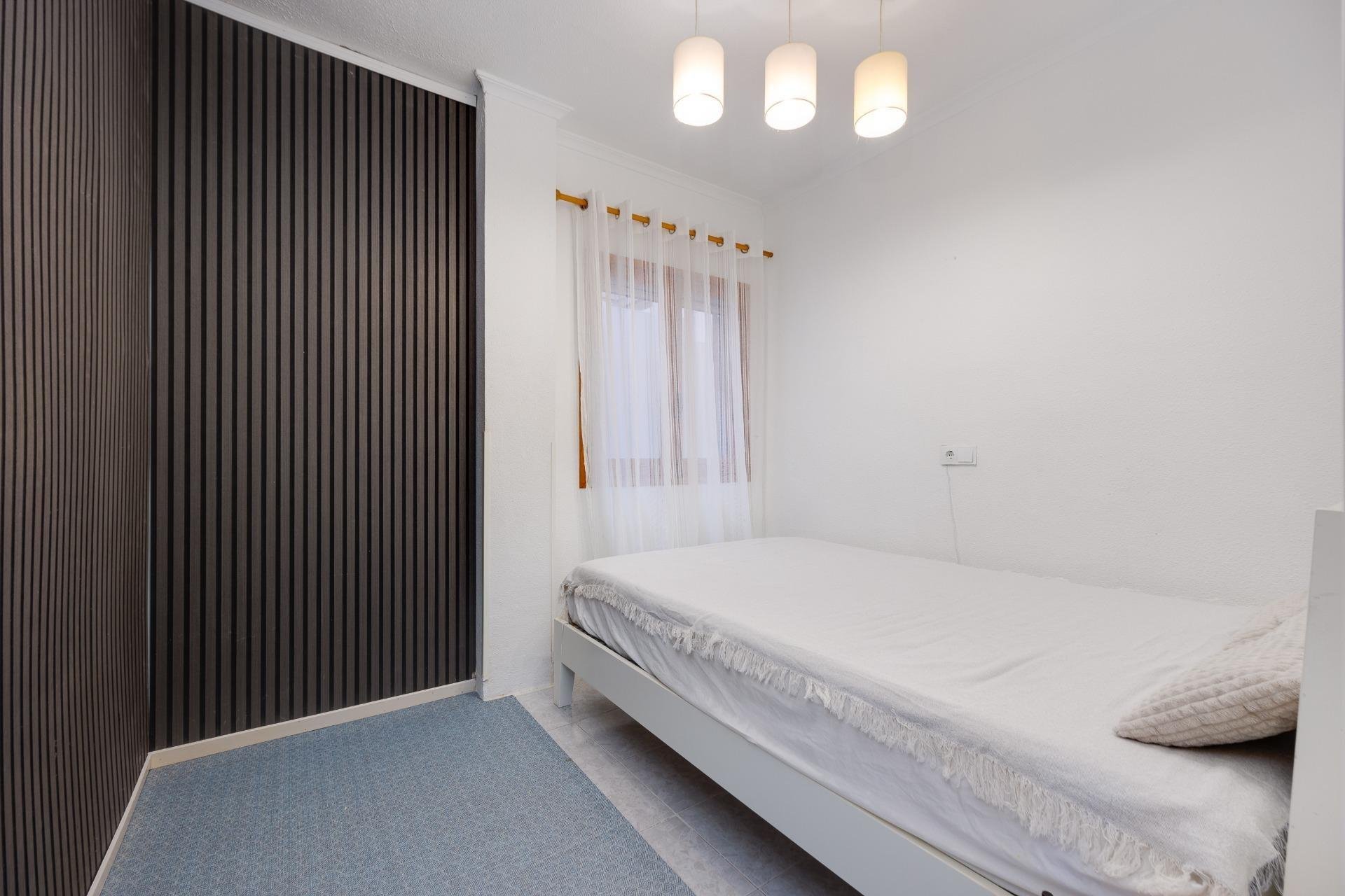 Appartamento a Torrevieja, Alicante, Spagna 2 camere da letto, 67 mq. N° 184299