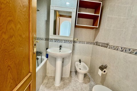 Wohnung zum Verkauf in Torrevieja, Alicante, Spanien 2 Schlafzimmer, 74 m2 Nr. 184300 - Foto 10