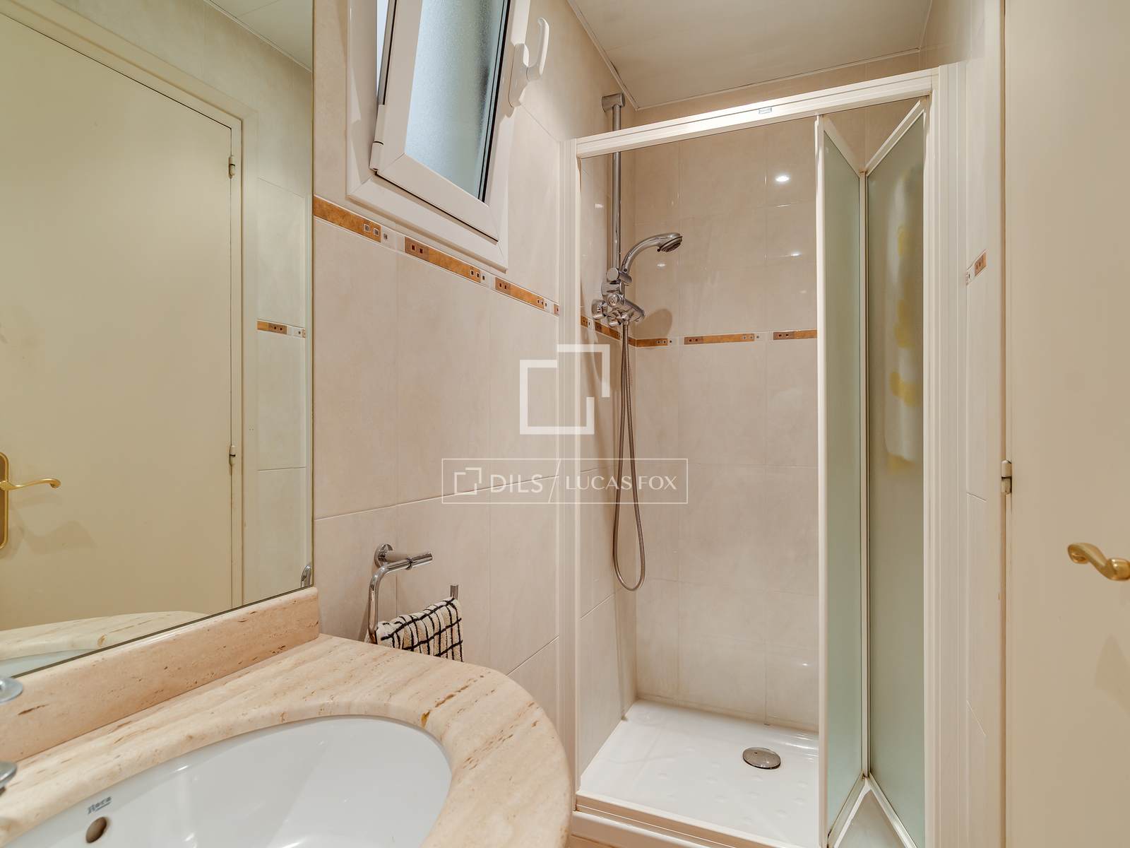 Wohnung in Barcelona, Spanien 4 Schlafzimmer, 160 m2 Nr. 192807