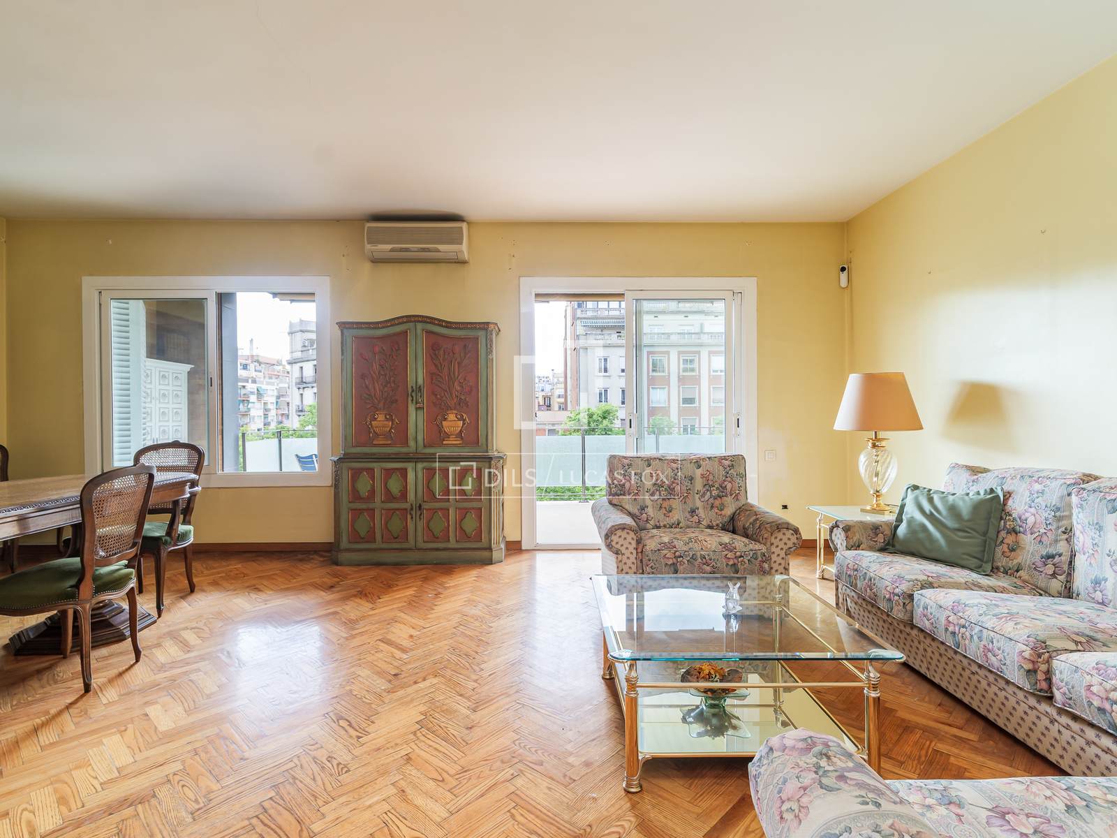 Wohnung in Barcelona, Spanien 4 Schlafzimmer, 160 m2 Nr. 192807